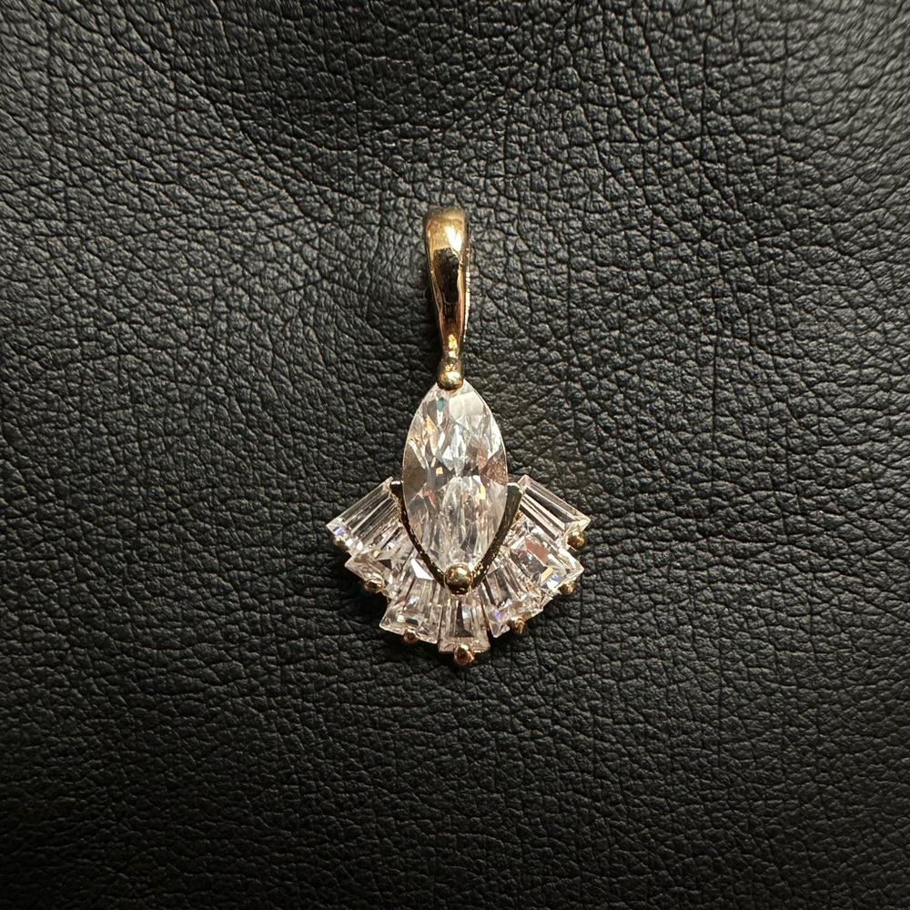 Crystal Teardrop Pendant - Elegant Women’s Jewelry